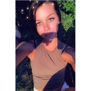 Meet your Posher, Carla